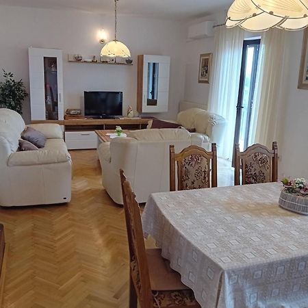 Apartman Ana Bajcici Bagian luar foto